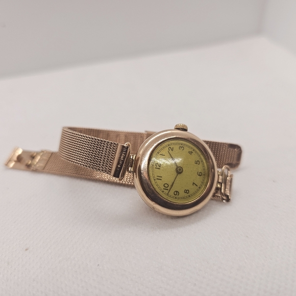 Rolex 9K Solid Rose Gold Ladies Watch - Picture 4 of 15